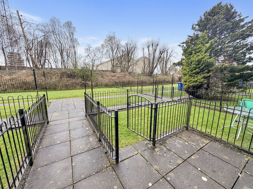 Dumbarton Road Yoker